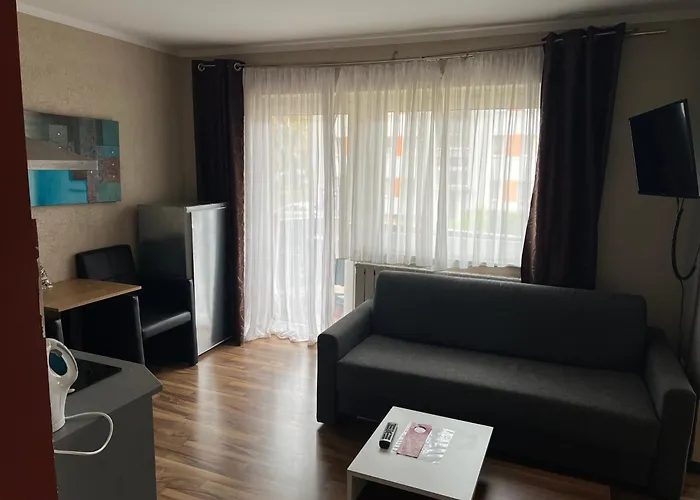 Am Loehner Bahnhof 3*